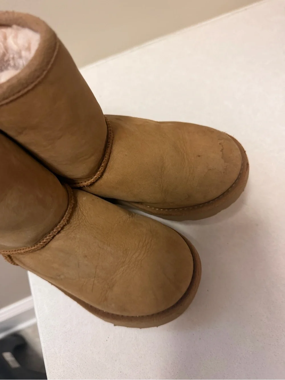 Ugg boots size toddler 11